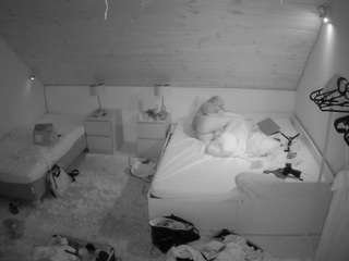 voyeurcam-julmod... Live Webcam on CamSoda
