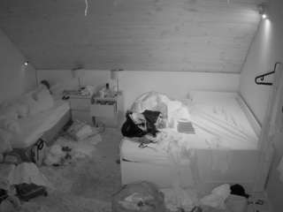 voyeurcam-julmod... Live Webcam on CamSoda