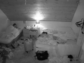 voyeurcam-julmod... Live Webcam on CamSoda