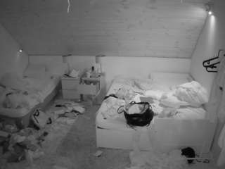 voyeurcam-julmod... Live Webcam on CamSoda