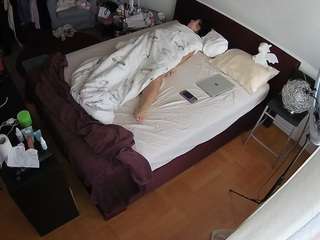 le modèle voyeurcam-julmodels-whitebed-2 est en webcam porno dans un show sur le site camsoda, il possède les tags suivants: athletic,brown eyes,hidden cam,julmodels-house,no drinking,no smoking,pov,sexwebcam,striptease,voyeur,hd