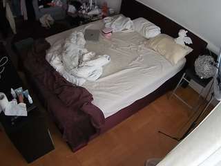 voyeurcam-julmodels-whitebed-2 Hidden live webcam