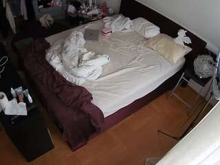 Julmodels Bedroom-C2 live webcam on Soda Cams