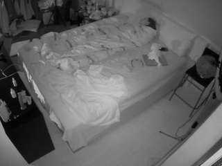 le modèle voyeurcam-julmodels-whitebed-2 est en webcam porno dans un show sur le site camsoda, il possède les tags suivants: athletic,brown eyes,hidden cam,julmodels-house,no drinking,no smoking,pov,sexwebcam,striptease,voyeur,hd