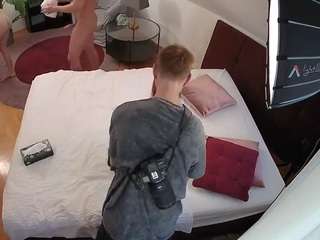 voyeurcam-julmodels-whitebed-2 webcam