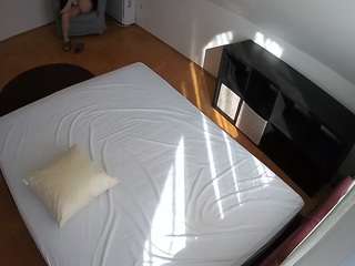 voyeurcam-julmodels-whitebed-2 Profile Image