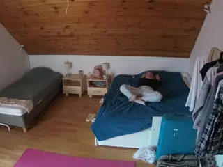 Julmodels Bedroom-C2's Live Sex Cam Show