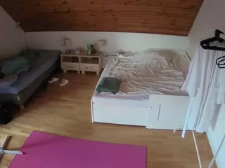 Julmodels Bedroom-C2's Live Sex Cam Show