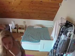 Julmodels Bedroom-C2's Live Sex Cam Show