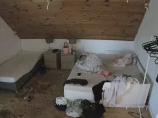 Julmodels Bedroom-C2's Live Sex Cam Show