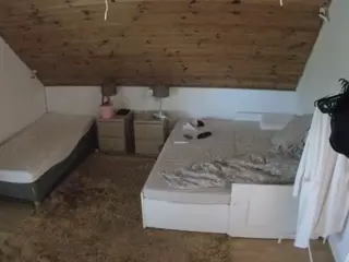 Julmodels Bedroom-C2's Live Sex Cam Show
