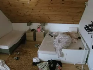 Julmodels Bedroom-C2's Live Sex Cam Show