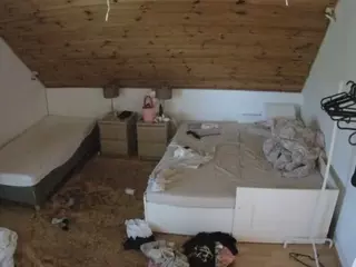 Julmodels Bedroom-C2's Live Sex Cam Show