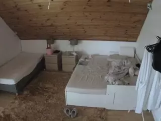 Julmodels Bedroom-C2's Live Sex Cam Show