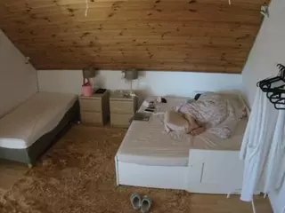 Julmodels Bedroom-C2's Live Sex Cam Show