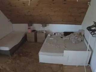 Julmodels Bedroom-C2's Live Sex Cam Show