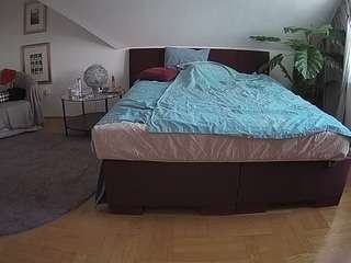 voyeurcam-julmodels-whitebed-3 Black Cam Models camsoda