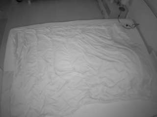 voyeurcam-julmodels-whitebed-3 Chaturbate Cam Models camsoda