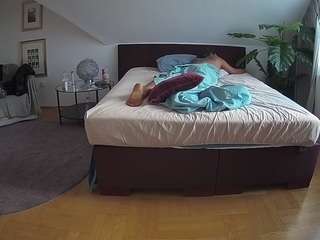 voyeurcam-julmodels-whitebed-3 Sexe Models camsoda