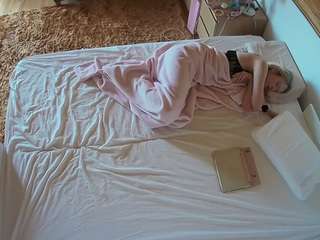 voyeurcam-julmod... Live Webcam on CamSoda