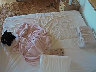 voyeurcam-julmodels-whitebed-3 Live Webcam on CamSoda