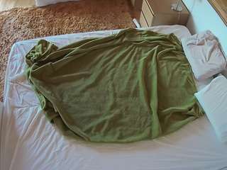 voyeurcam-julmodels-whitebed-3 Webcam Model Profile