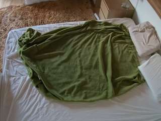 voyeurcam-julmodels-whitebed-3 Webcam Model Profile