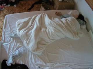 Live Sex Chat with Julmodels Bedroom-C3 (@voyeurcam-julmodels-whitebed-3)