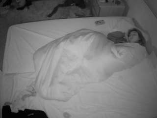 voyeurcam-julmodels-whitebed-3's CamSoda show and profile