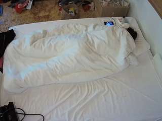 voyeurcam-julmodels-whitebed-3 webcam model