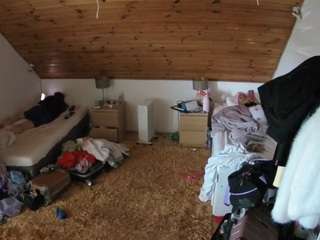 voyeurcam-julmodels-whitebed-3, female webcam model,  years old, on live webcam