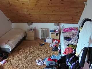 le modèle voyeurcam-julmodels-whitebed-3 est en webcam porno dans un show sur le site camsoda, il possède les tags suivants: ass,beautiful,bedroom,body massage,classy,flashing,julmodels-house,thong,voyeur,hd