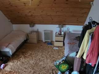 voyeurcam-julmodels-whitebed-3 live cam profile