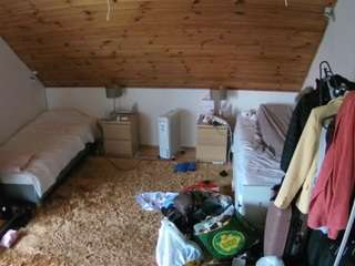 voyeurcam-julmodels-whitebed-3 live cam profile