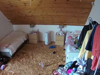 le modèle voyeurcam-julmodels-whitebed-3 est en webcam porno dans un show sur le site camsoda, il possède les tags suivants: ass,beautiful,bedroom,body massage,classy,flashing,julmodels-house,thong,voyeur,hd