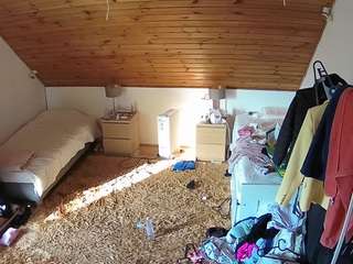 le modèle voyeurcam-julmodels-whitebed-3 est en webcam porno dans un show sur le site camsoda, il possède les tags suivants: ass,beautiful,bedroom,body massage,classy,flashing,julmodels-house,thong,voyeur,hd