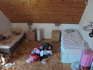 le modèle voyeurcam-julmodels-whitebed-3 est en webcam porno dans un show sur le site camsoda, il possède les tags suivants: ass,beautiful,bedroom,body massage,classy,flashing,julmodels-house,thong,voyeur,hd