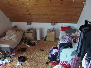voyeurcam-julmodels-whitebed-3 Sex Cam Show