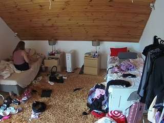 voyeurcam-julmodels-whitebed-3 Sex Cam Show