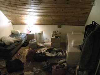 voyeurcam-julmodels-whitebed-3