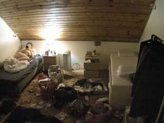 voyeurcam-julmodels-whitebed-3