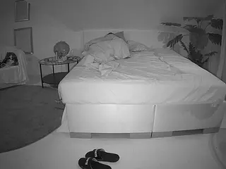 Julmodels Bedroom-C3's Live Sex Cam Show