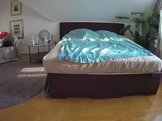 Julmodels Bedroom-C3's Live Sex Cam Show