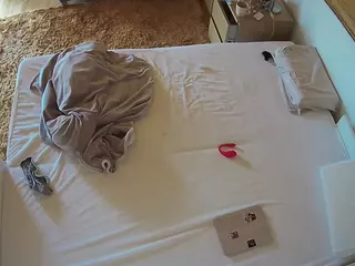 Julmodels Bedroom-C3's Live Sex Cam Show