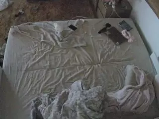 Julmodels Bedroom-C3's Live Sex Cam Show