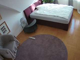 camsoda voyeurcam-julmodels-whitebed-4