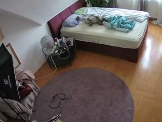 voyeurcam-julmodels-whitebed-4 Nude Models Mature camsoda