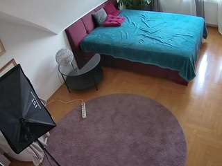 voyeurcam-julmodels-whitebed-4 Cam Model camsoda