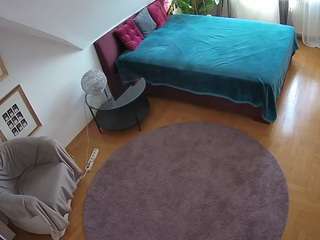 camsoda voyeurcam-julmodels-whitebed-4