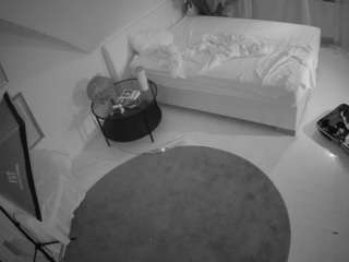 voyeurcam-julmodels-whitebed-4 Free Cam Model camsoda